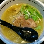 麺屋 焔 - 塩らぁめん650円