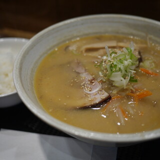 どさん粉 麺や 凡_1