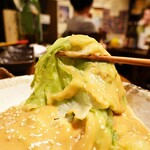 OKIRAKU - 湯引きレタスのごまソース