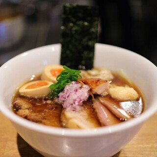 らぁ麺や 嶋 - 料理写真:特製らぁめ麺(醤油)=1450円
