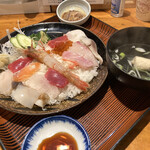 郷土料理 こふじ - 海鮮生ちらし1,200円