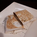 バルひげ - ブリト－：キーマカレー＆チーズ