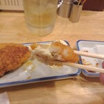Kaburaya - 白身魚フライ・醤油とマヨネーズ