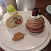 カフェのある暮らしとお菓子のお店