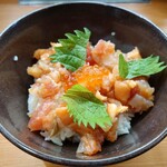 無添くら寿司 - 令和4年11月 平日ランチタイム
旬の海鮮丼 500円