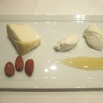 ラ・フェット ひらまつ - 白カビとヨーグルトタイプのチーズをいただく！