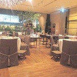 ラ・フェット ひらまつ - 最後は、ほとんど貸切状態に