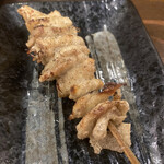 炭焼 つなぎ鶏 - 皮。