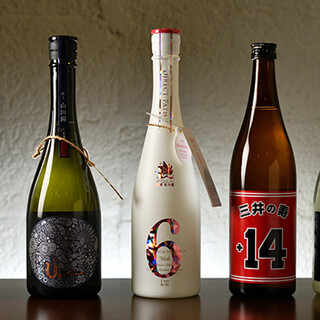 隨便喝一杯。侍酒師為您推薦日本酒和葡萄酒