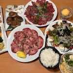 Kanzen Koshitsu De Yakiniku Gyuunosu - 