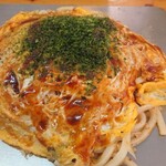 Okonomiyaki Kyabetsu - 肉玉うどん