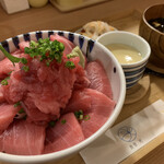 Shokudou Mitsu - マグロ盛り盛り丼定食