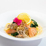 Lemon cream pasta with smoked salmon and salmon roe