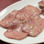 焼肉幸泉 - 上タン塩