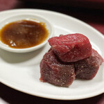 焼肉幸泉 - 赤身角切り