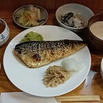 一休 - 鯖塩焼き定食(1,100円)
