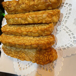 ダポールコネン - 納豆の様な豆を焼いたもの。香ばしい。そのままでも、料理のソースに付けても美味しい。