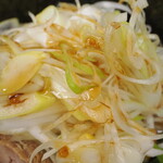 ラーメン 三亀 - ネギ
