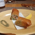 fu-fu shisen - 赤エビとジャガイモの春巻き