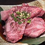 炭火焼肉 ホルモン にく式 - 