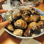 日の出 - 焼はまぐりに使う大きな逸品。