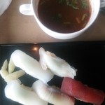 ビューアンドダイニングザスカイ - お寿司、トムヤンクンスープ