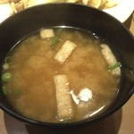 Yayoi Ken - 【肉野菜炒め定食】お味噌汁がついてきます。