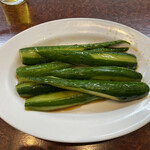 ミスター・ギョーザ - 特製きゅうりの丸漬け204¥×二人前