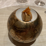 M Mugen - 北海道産のあん肝を使い両サイドにパイ、杏のジャムが乗る