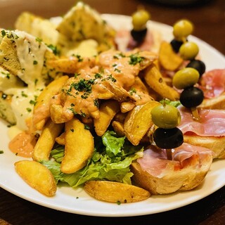 こだわりのスペインバル料理を軽く堪能してください