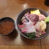 ひびの食堂