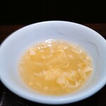 独一処餃子 - 【卵の餡かけスープ】