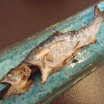 仁世宇園 -  山女魚塩焼（北海道流では“塩振り焼”）；先ずは炭焼きの此方で淡白な身を (^^)  @2013/05/15