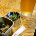 南部もぐり - 「生ビール（大）」（1,045円）と「お通し」（550円）