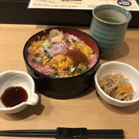 今よし　麹町 - スペシャル4種丼