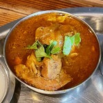 ダルバート食堂 ムスタンタカリチューロ - チキンカレー