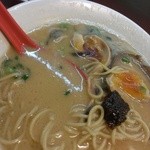 麺一盃 - 博多風豚骨魚介麺+味玉+辛味噌(2013/5.)