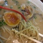 麺一盃 - 博多風豚骨魚介麺+味玉(2013/5.)