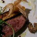 トラットリアティヴィビー - 鴨ロース（フランス産マグレドカナール）のインパデッラ(\3,260)の食用ほおずき