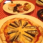 サンセット - 老舗イタリアン♪
            イワシのピッツァはチーズたっぷり臭みがなくやきたてとろとろ〜*\(^o^)/*