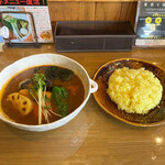 スープカレー トムトムキキル - 