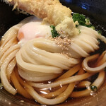 うどん屋 きすけ - ちょっと乱れているけど、綺麗に、くるっと回して、入れてくれています