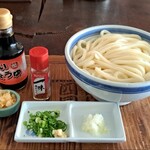 善通寺・四國館 - しょうゆかけうどん(熱 大)