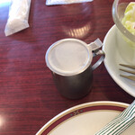 タカセ - ステンレス製のミルクピッチャーは、昭和生まれの人間には懷かしい存在です。