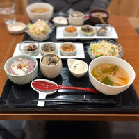 ヒル薬膳粥・ヨル貝料理カイノクチ - 