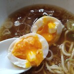 中華そば 多賀野 - 味玉も美味い。