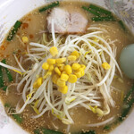 華川ラーメン - 外観は荒れてるけど ラーメンの見た目は？