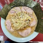 東港ラーメンショップ - ミソチャーシューメン 中 ネギ合え 板のり トッピング