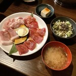 焼肉食堂天空の紅だるま - 【だるまの夜定食 2,000円(税込)】これにおかわり自由のごはんや米ぬかカレー、TKG用玉子が付いてきます。