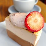 TSUBASA COFFEE - ■ストロベリーモカチーズケーキ